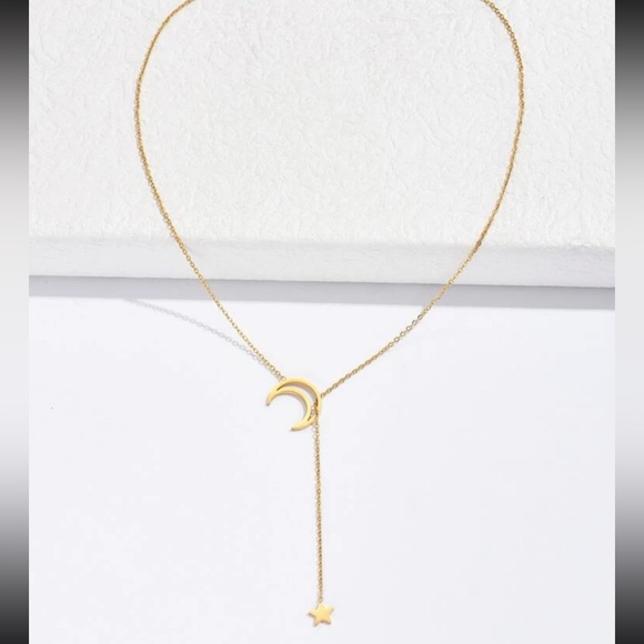 Stellar Radiance Necklace - Picture 2 of 3